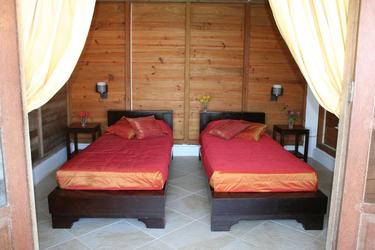 Statia Lodge Ораньестад Экстерьер фото